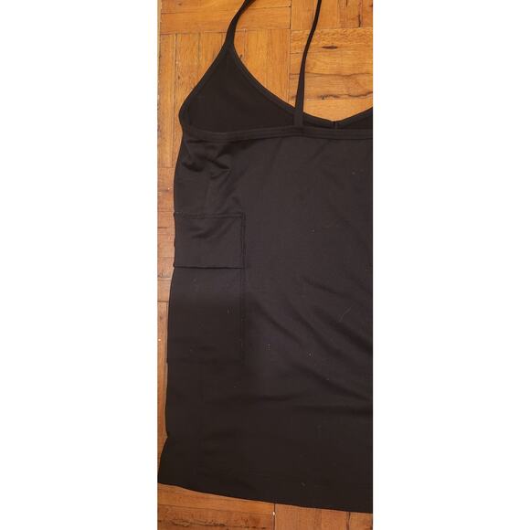 Lot of 2 Revel black tank tops Size LARGE w pockets for small items keys cards - Picture 8 of 9